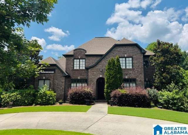 Property at 825 Ballantrae Pkwy, Pelham, AL 35124, 5 beds, 4.5 baths