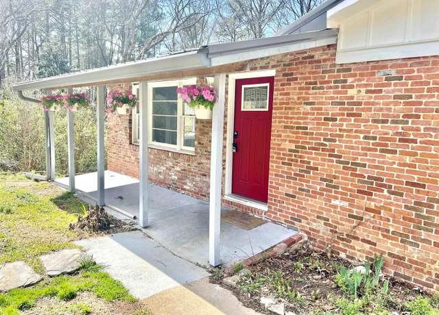 Property at 2832 Brighton Ave, Anniston, AL 36207, 3 beds, 2 baths