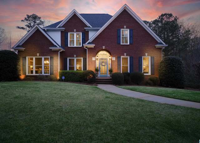 Property at 4013 Milner Way, Hoover, AL 35242, 4 beds, 4.5 baths