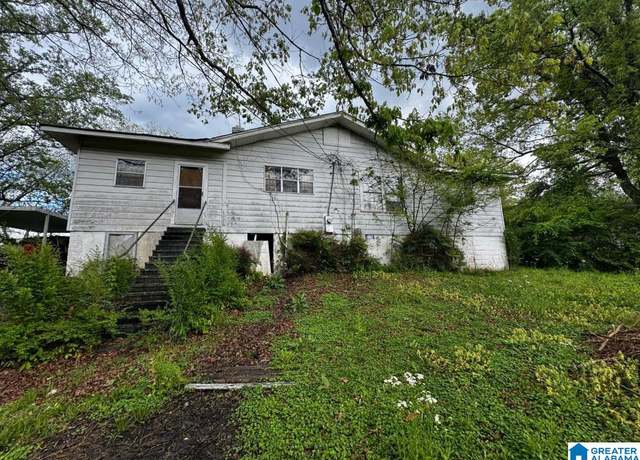 Property at 323 Cedar Cir, Adamsville, AL 35005, 3 beds, 1 bath
