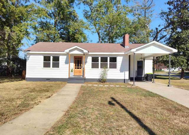 Property at 604 Spring Dr, Sylacauga, AL 35150, 3 beds, 1 bath