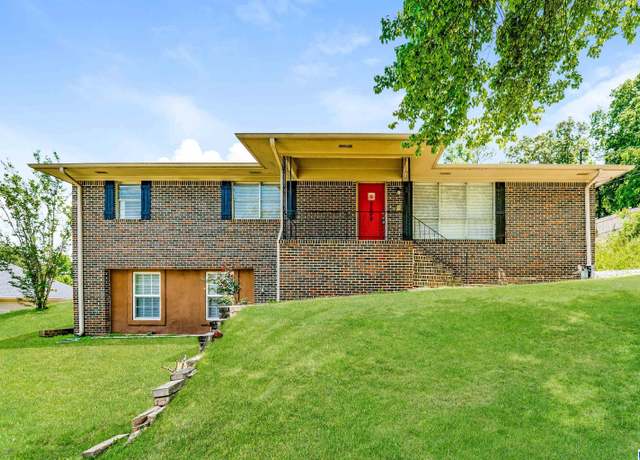Property at 2009 Hickory Ln, Fultondale, AL 35068, 3 beds, 2.5 baths