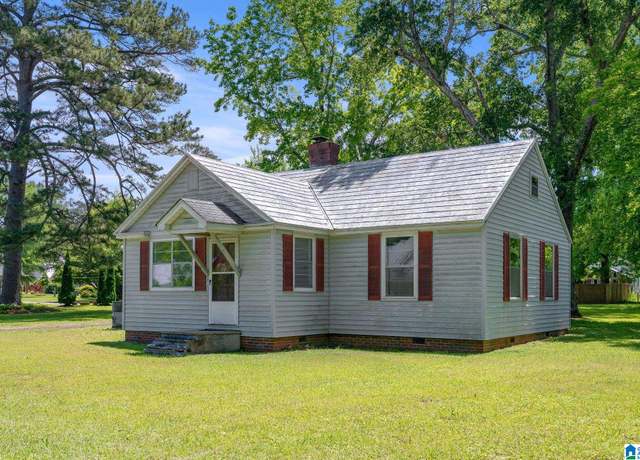 Property at 103 Magnolia St, Trussville, AL 35173, 3 beds, 1 bath