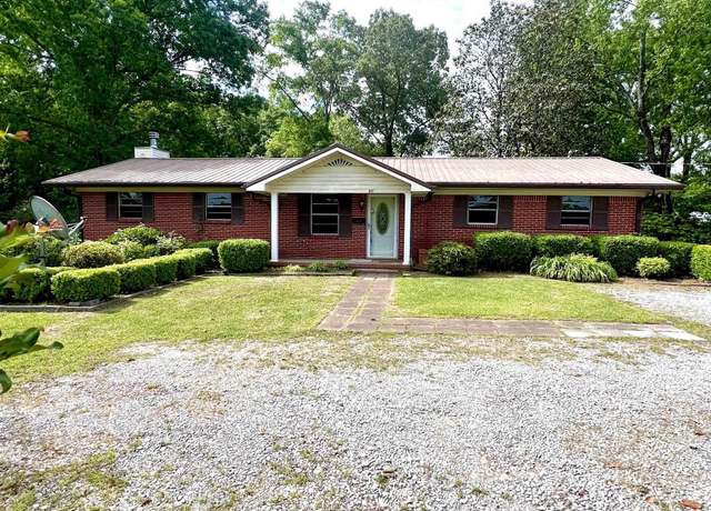 Property at 917 Wilson Rd, Clanton, AL 35045, 3 beds, 2 baths