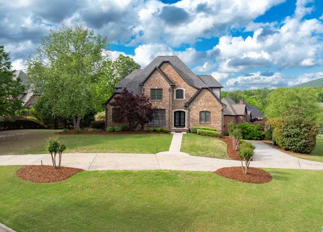 Property at 1394 Legacy Dr, Hoover, AL 35242, 6 beds, 5 baths