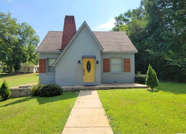 Property at 448 Roberts St, Wadley, AL 36276, 3 beds, 2 baths
