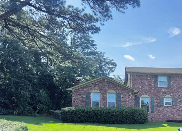Property at 1867 Valgreen Ln, Hoover, AL 35226, 3 beds, 2 baths