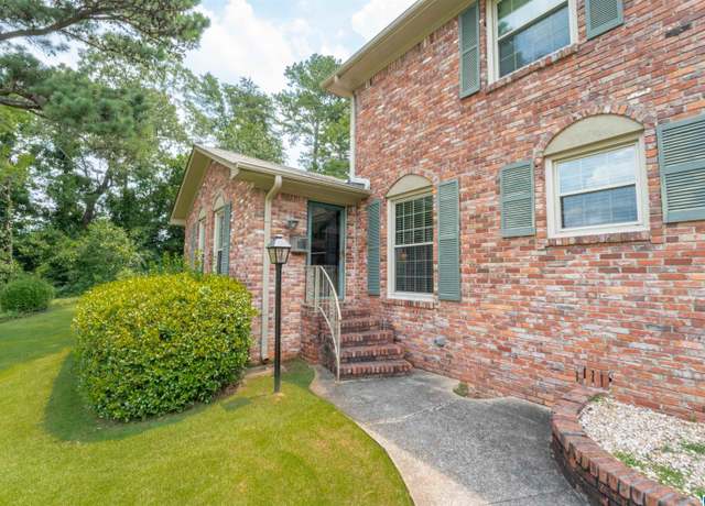Property at 1867 Valgreen Ln Unit a, Hoover, AL 35226, 3 beds, 2 baths