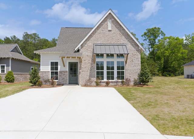 Property at 353 Shiloh Creek Dr, Calera, AL 35040, 4 beds, 3 baths
