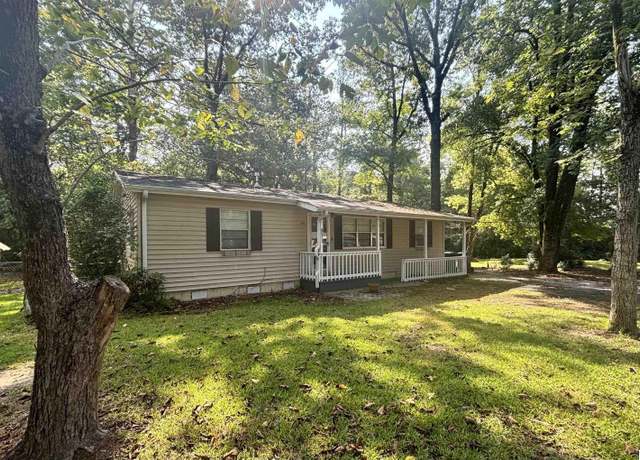 Property at 971 18th St, Calera, AL 35040, 3 beds, 2 baths