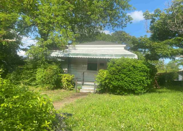Property at 5313 Terrace Ave, Fairfield, AL 35064, 3 beds, 2 baths