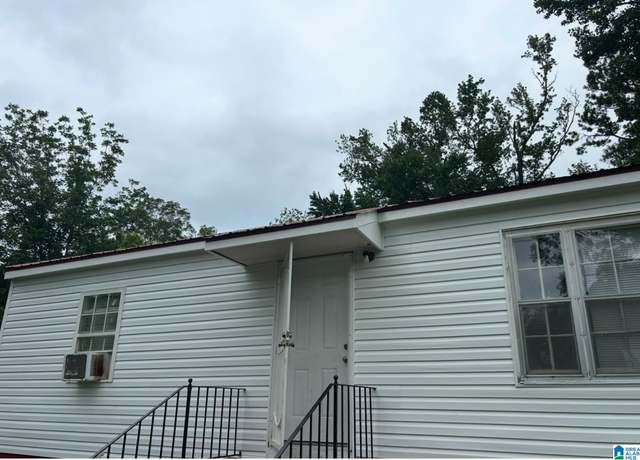 Property at 312 Shaw Ave, Talladega, AL 35160, 2 beds, 1 bath