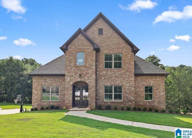 Property at 1077 Grande View Pass, Alabaster, AL 35114, 4 beds, 3.5 baths