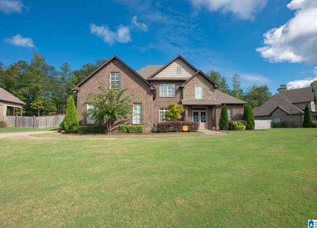 Property at 224 Grey Oaks Ct, Pelham, AL 35124, 5 beds, 3 baths