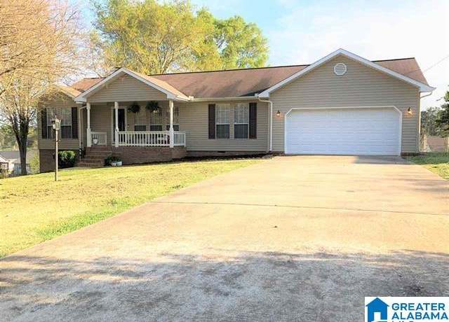 Property at 34 Yellowstone Dr, Oxford, AL 36203, 3 beds, 2 baths