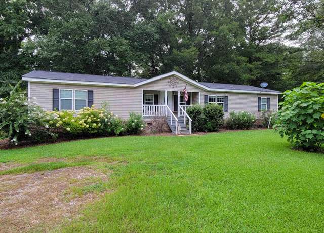 Property at 115 34th St N, Pell City, AL 35125, 3 beds, 2 baths