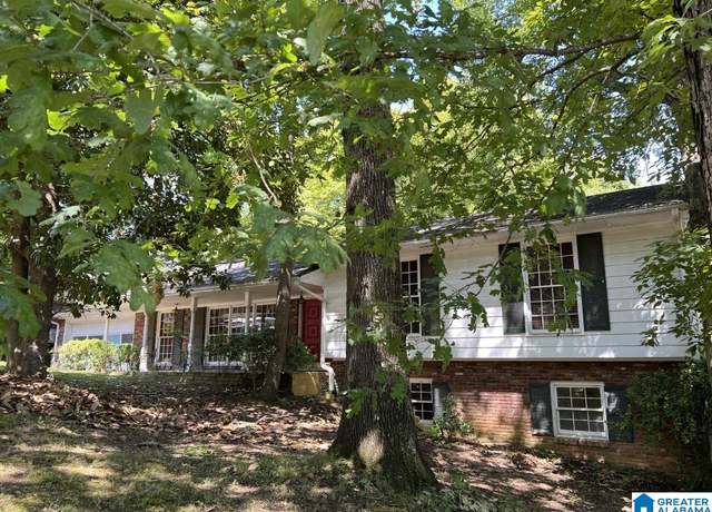 Property at 4804 Lincrest Dr, Birmingham, AL 35222, 5 beds, 3 baths