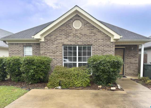 Property at 128 Park Dr N, Clanton, AL 35045, 2 beds, 2 baths