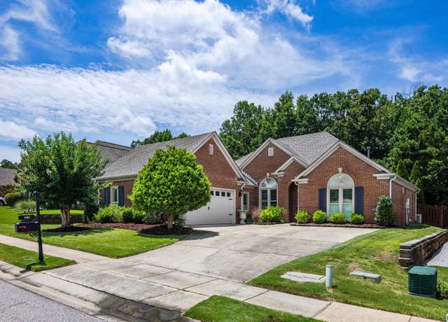 Property at 4181 Crossings Ln, Hoover, AL 35242, 3 beds, 2 baths