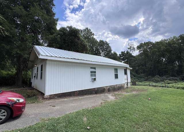 Property at 5211 Loop Rd, Birmingham, AL 35224, 3 beds, 1 bath