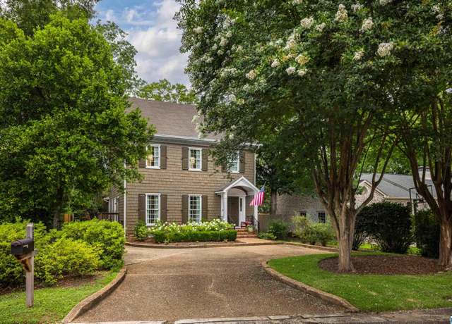 Property at 25 Peachtree St, Mountain Brook, AL 35213, 3 beds, 2.5 baths