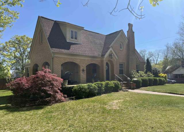 Property at 1900 3rd Ave, Pell City, AL 35125, 3 beds, 2 baths