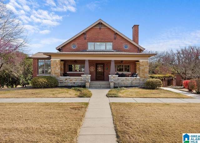 Property at 608 SE 5th St, Cullman, AL 35055, 4 beds, 3.5 baths