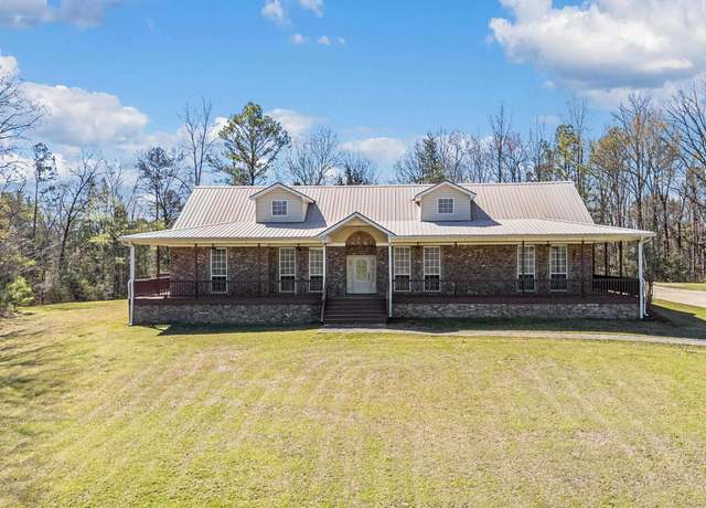Property at 200 Big Rock Dr, Calera, AL 35040, 4 beds, 2.5 baths