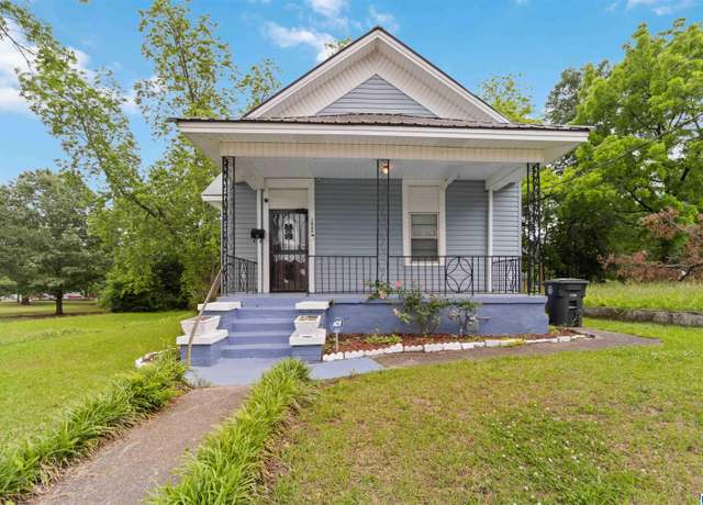 Property at 1629 Steiner Ave SW, Birmingham, AL 35211, 3 beds, 1 bath