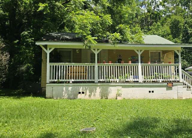 Property at 1705 Bethel St, Leeds, AL 35094, 3 beds, 1 bath
