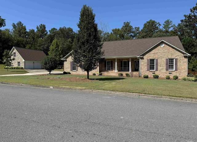 Property at 1304 7th Ave NE, Jacksonville, AL 36265, 3 beds, 2.5 baths