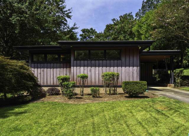 Property at 1424 Chester St, Hoover, AL 35226, 2 beds, 2 baths