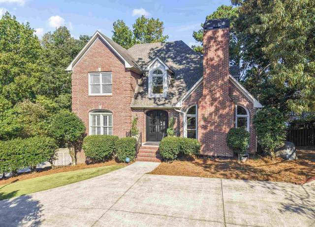 Property at 3536 Shandwick Pl, Hoover, AL 35242, 4 beds, 4.5 baths