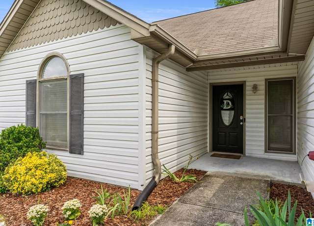 Property at 157 Lake Ter, Alabaster, AL 35007, 3 beds, 2 baths