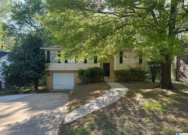 Property at 2612 Shoemaker Dr, Birmingham, AL 35235, 3 beds, 2 baths