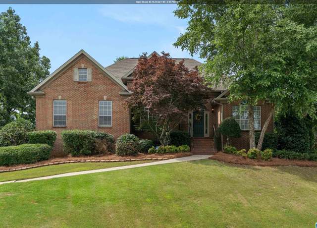 Property at 100 Lane Park Dr, Alabaster, AL 35114, 4 beds, 3 baths