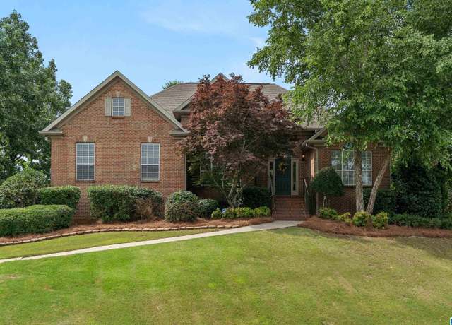 Property at 100 Lane Park Dr, Alabaster, AL 35114, 4 beds, 3 baths