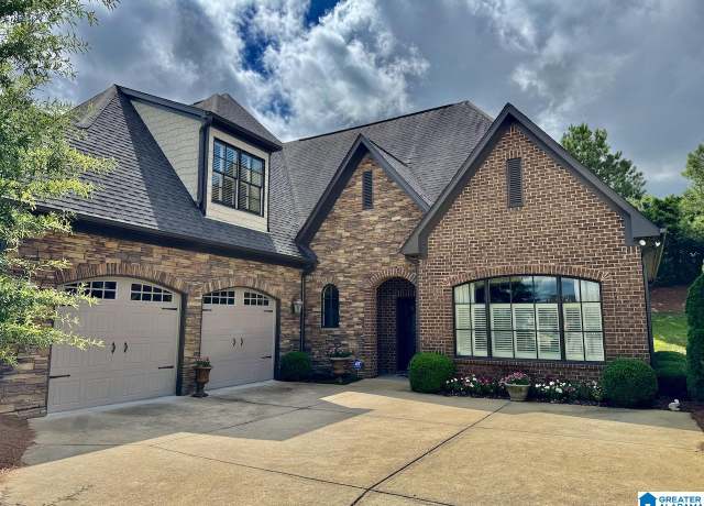 Property at 1032 Danberry Ln, Hoover, AL 35242, 3 beds, 3.5 baths