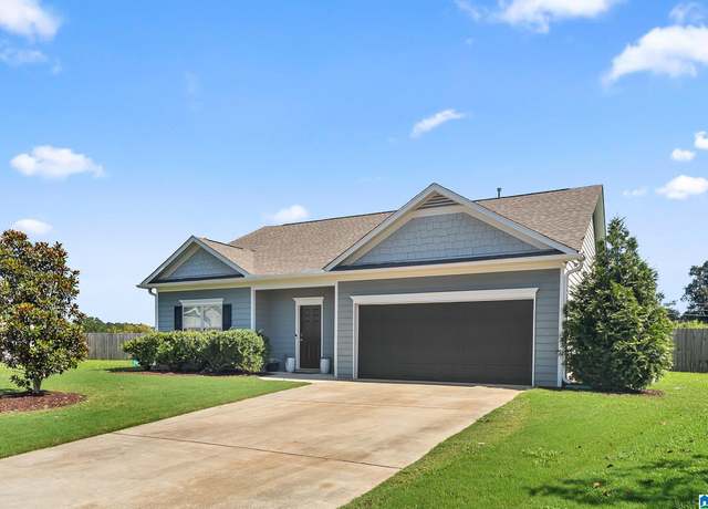 Property at 381 Springs Crossing Dr, Columbiana, AL 35051, 3 beds, 2 baths