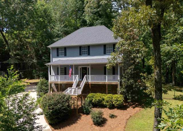 Property at 3609 Dabney Dr, Vestavia Hills, AL 35243, 3 beds, 2.5 baths