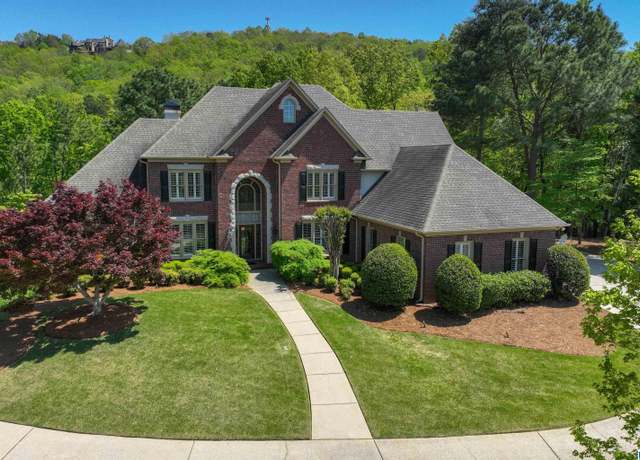 Property at 4527 High Court Cir, Hoover, AL 35242, 4 beds, 4.5 baths