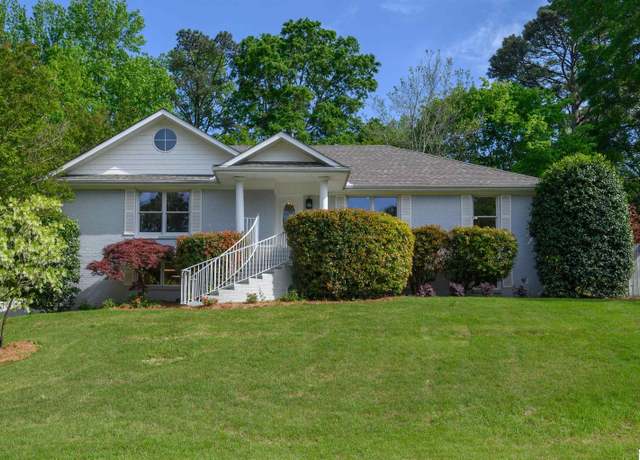 Property at 2448 Hawksbury Ln, Hoover, AL 35226, 5 beds, 3 baths