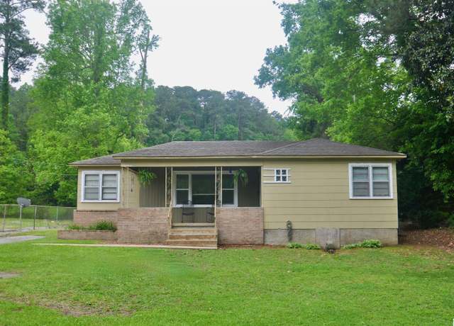 Property at 1400 NW Lakeside Dr, Cullman, AL 35055, 2 beds, 1 bath
