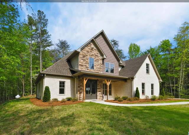 Property at 562 Cornerstone Dr, Calera, AL 35040, 5 beds, 3 baths