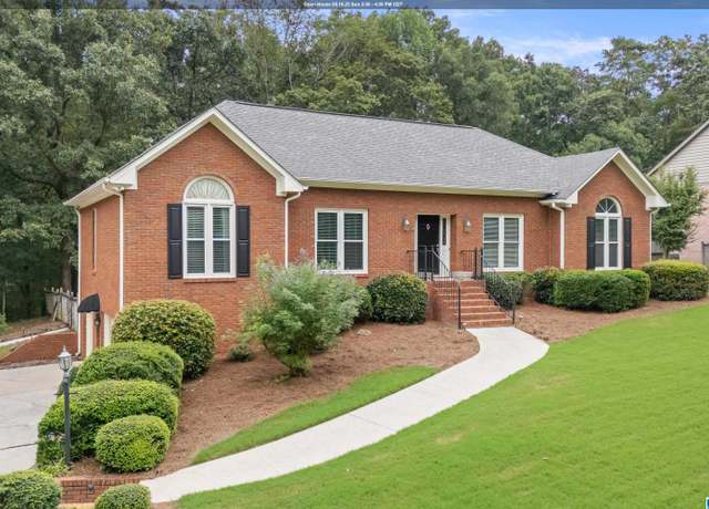 Property at 3141 Harwick Dr, Hoover, AL 35242, 4 beds, 3 baths
