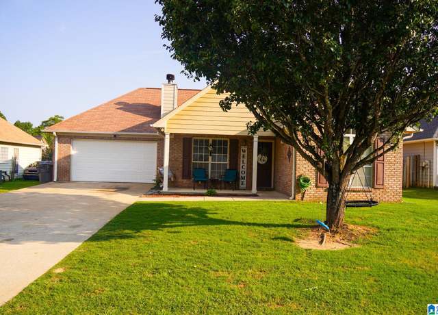 Property at 149 Spring St, Calera, AL 35040, 3 beds, 2 baths