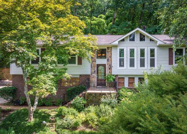 Property at 1735 Old Columbiana Rd, Homewood, AL 35216, 4 beds, 2 baths