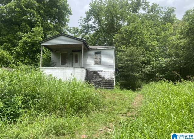 Property at 4007 6th Ave, Brighton, AL 35020, 3 beds, 1.5 baths