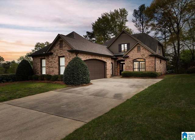 Property at 5933 Stonegate Ln, Trussville, AL 35173, 3 beds, 3 baths