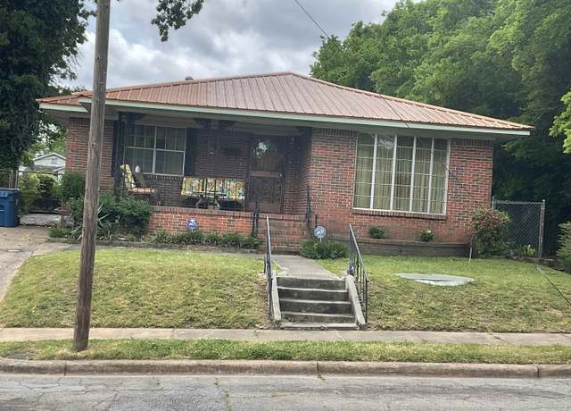 Property at 101 60th St, Fairfield, AL 35064, 3 beds, 1.5 baths